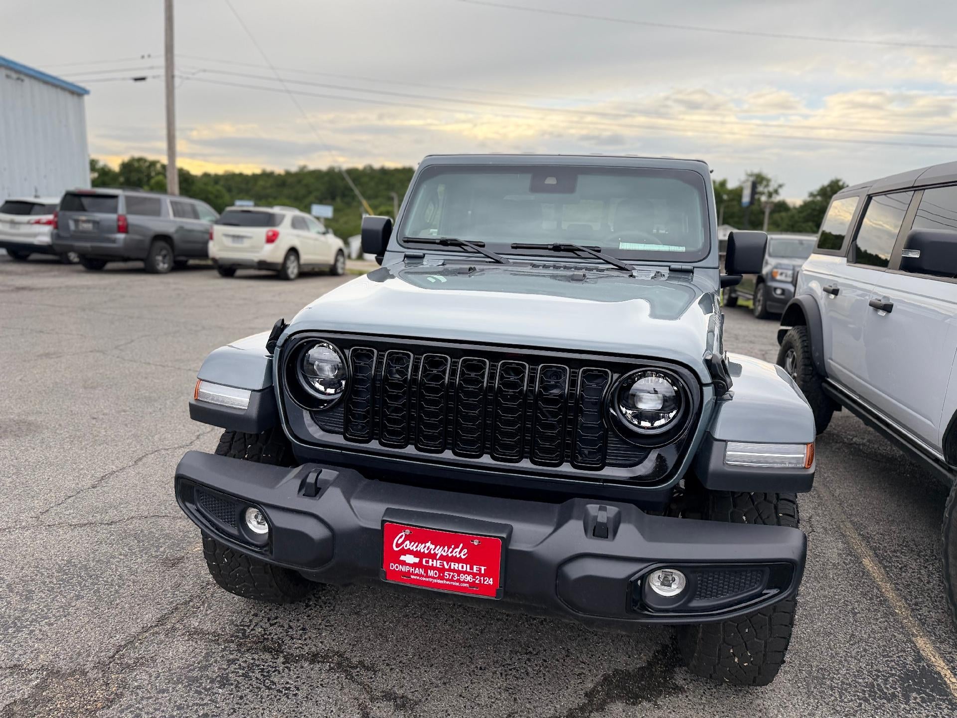 2025 Jeep Gladiator Willys