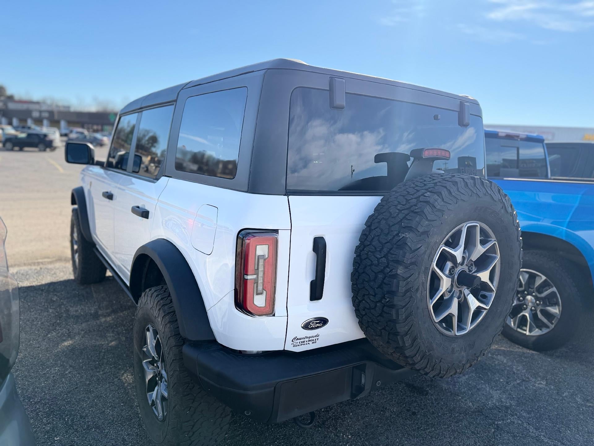 2023 Ford Bronco Base