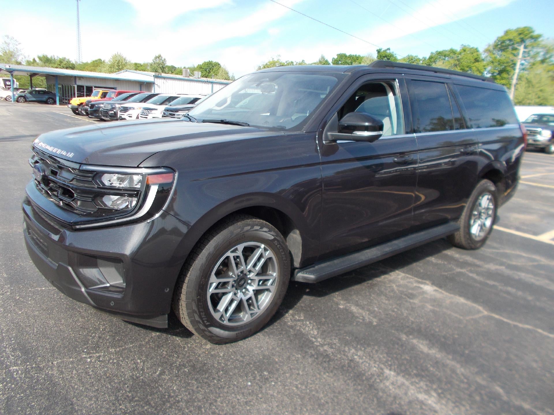 2025 Ford Expedition Active MAX 4x4's photo