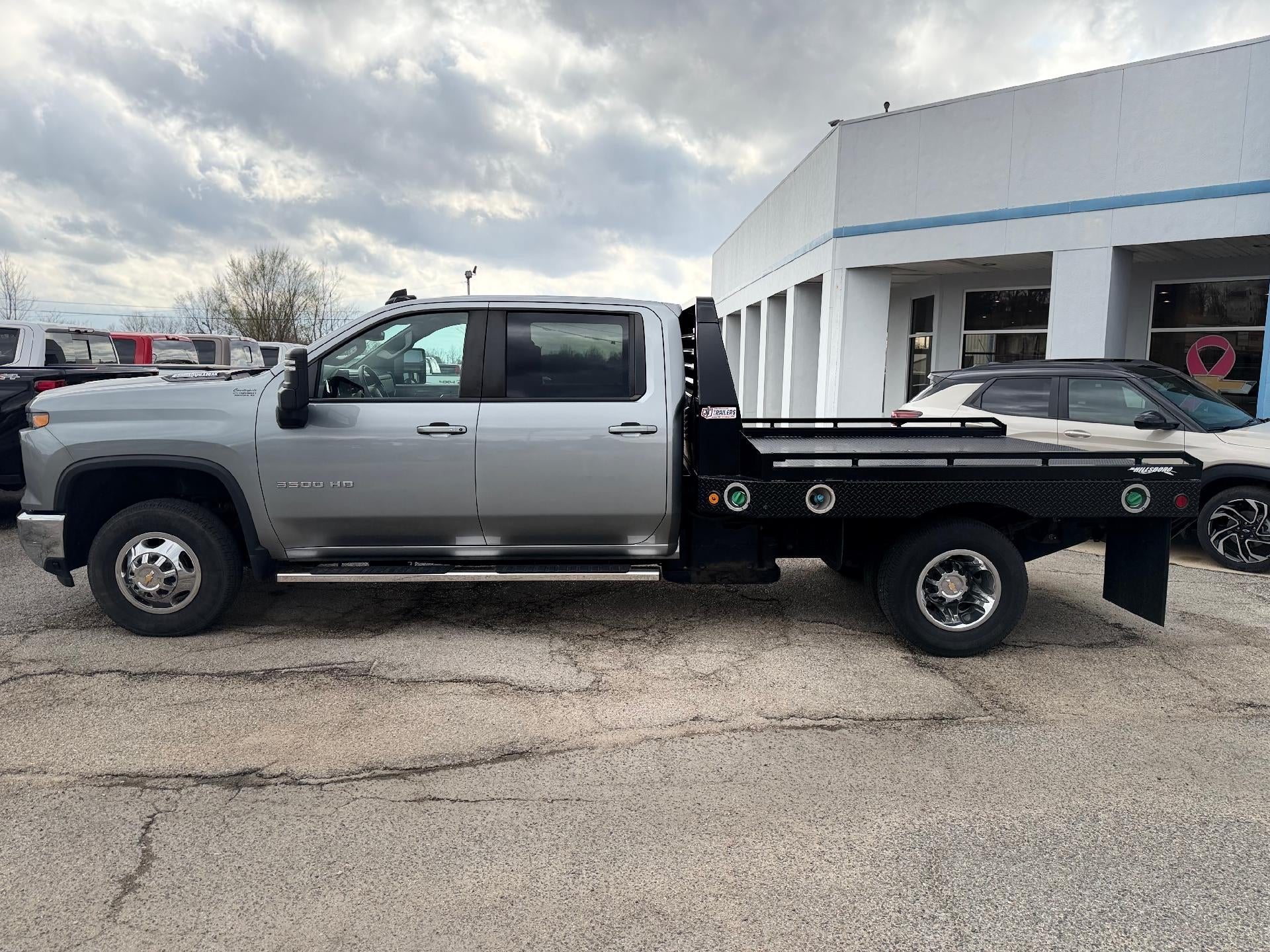 2024 Chevrolet Silverado 3500 HD Chassis Cab LT