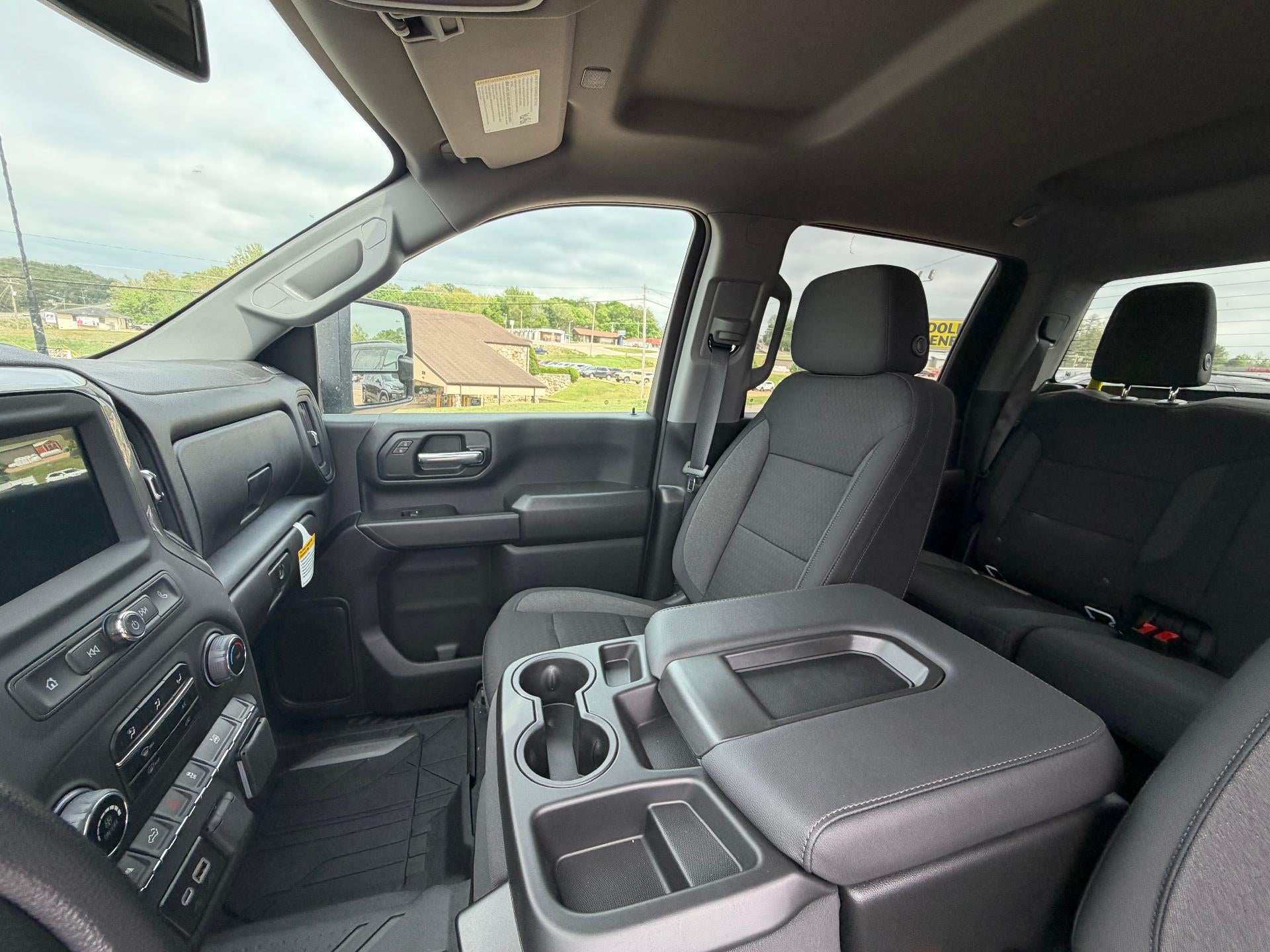 2025 Chevrolet Silverado 2500 HD Custom