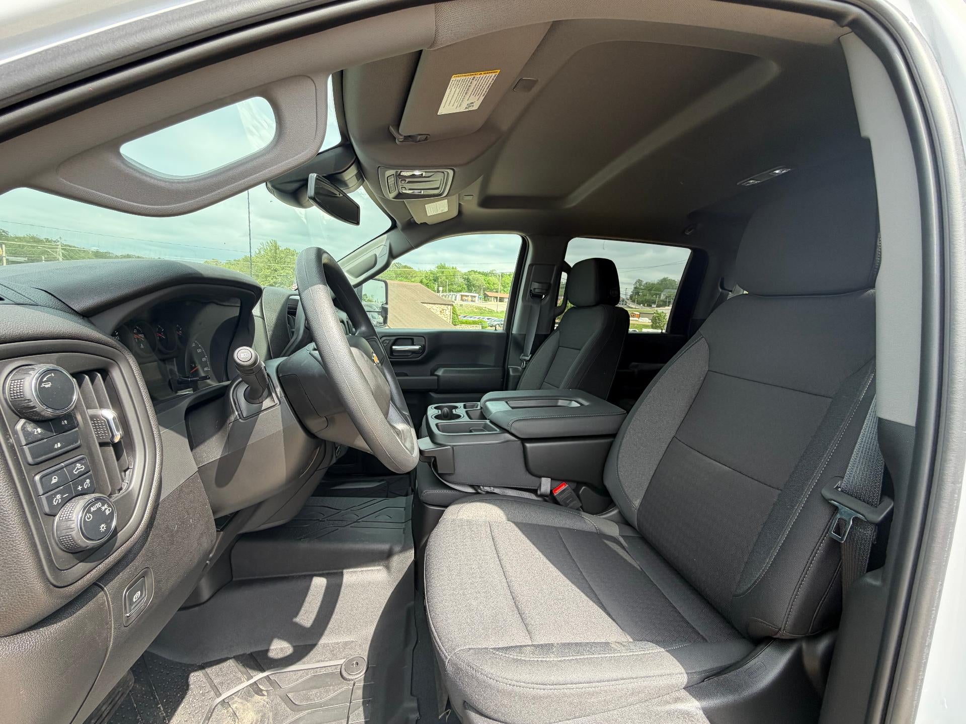 2025 Chevrolet Silverado 2500 HD Custom - Photo 9