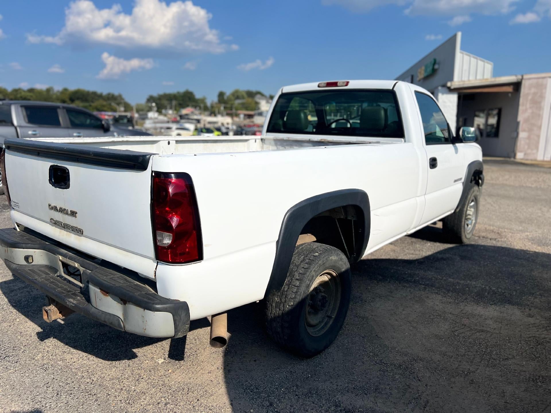 2004 Chevrolet Silverado 2500 HD Work Truck