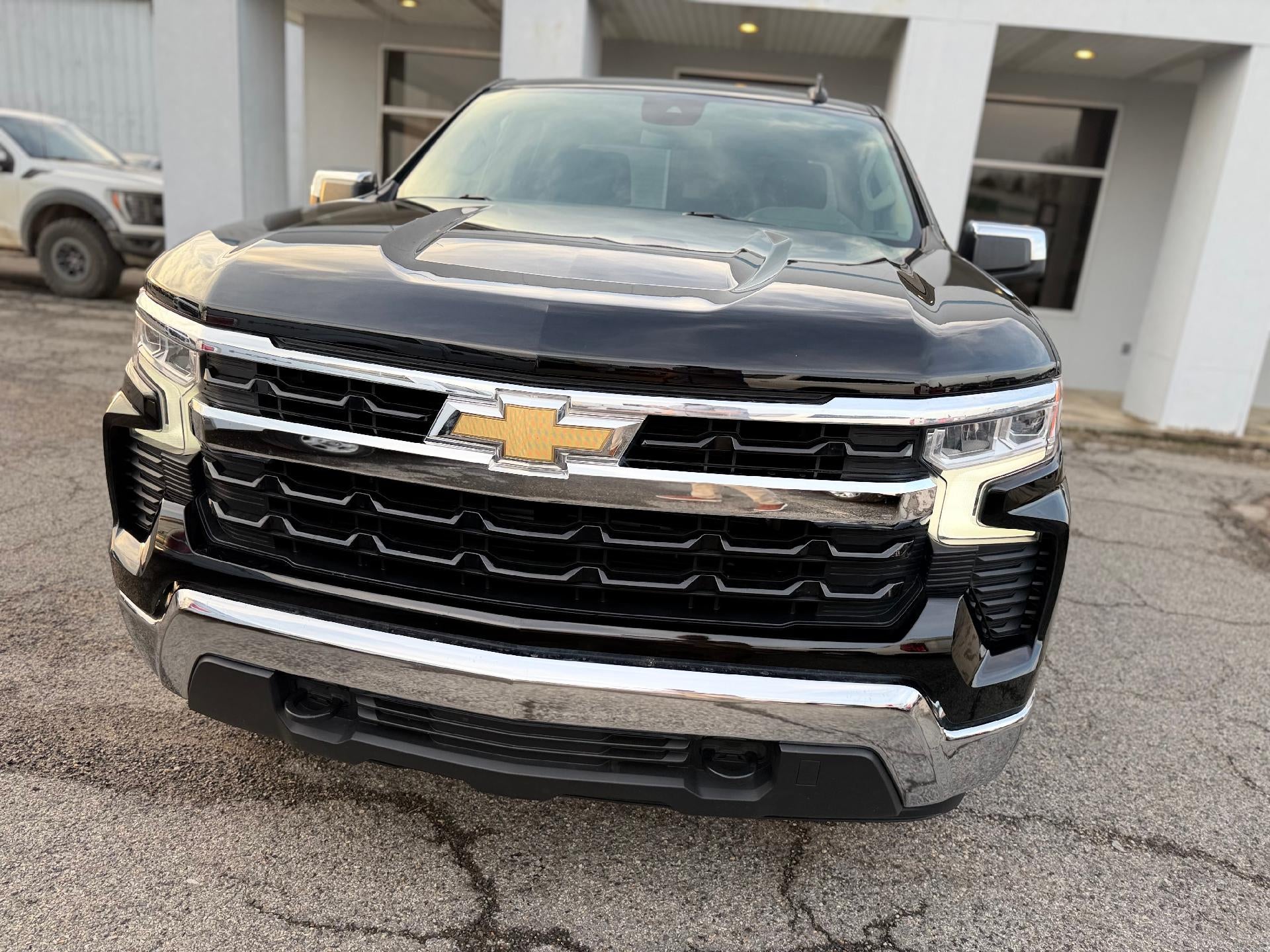 2022 Chevrolet Silverado 1500 LT (2FL)