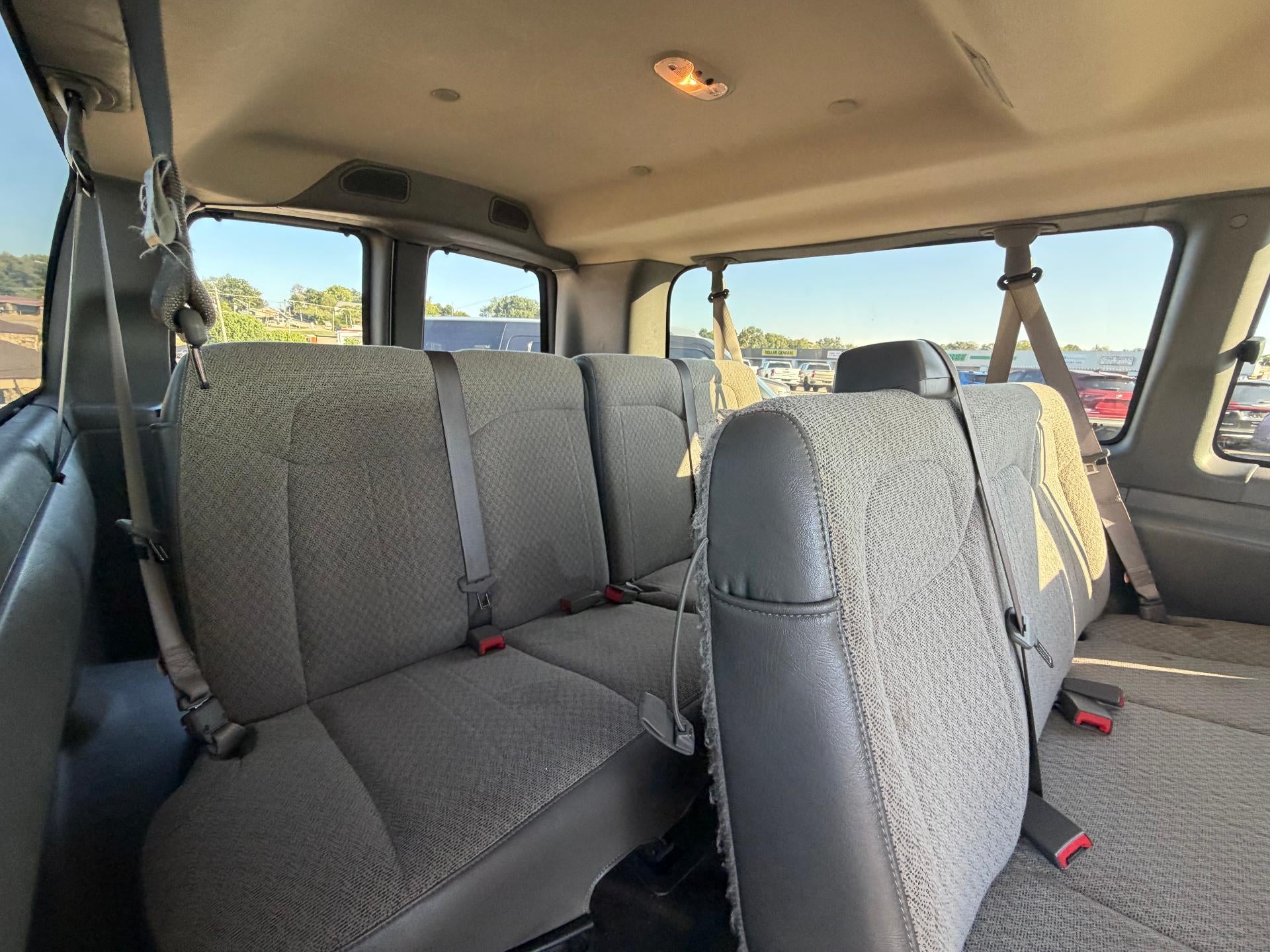 2025 GMC Savana Passenger LT