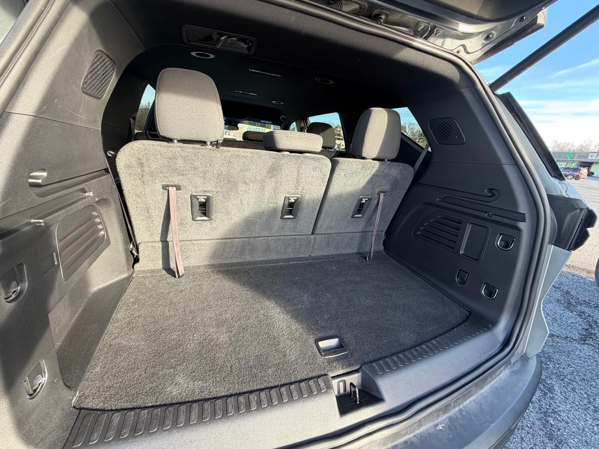 2024 Chevrolet Traverse LS