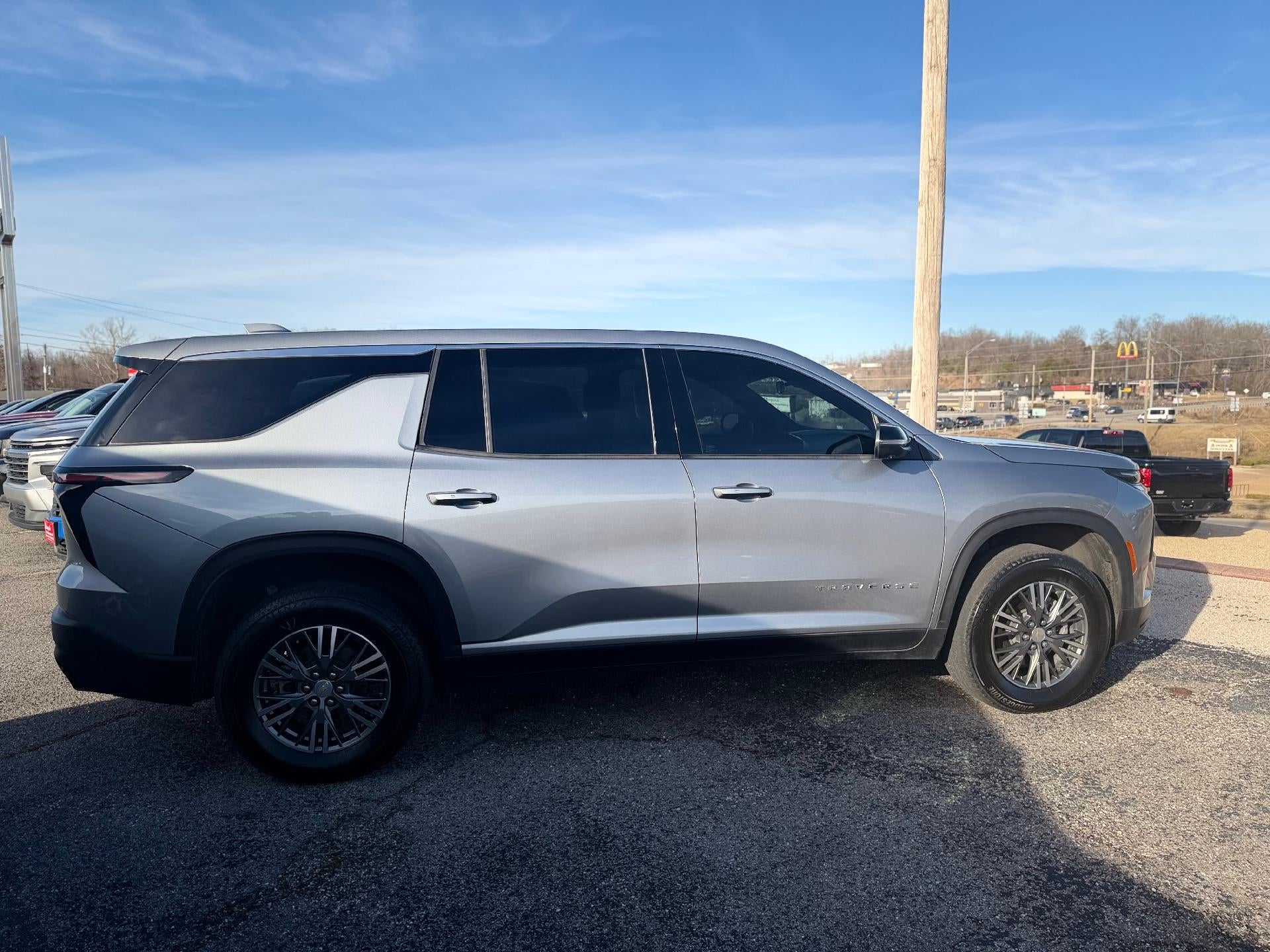 2024 Chevrolet Traverse LS