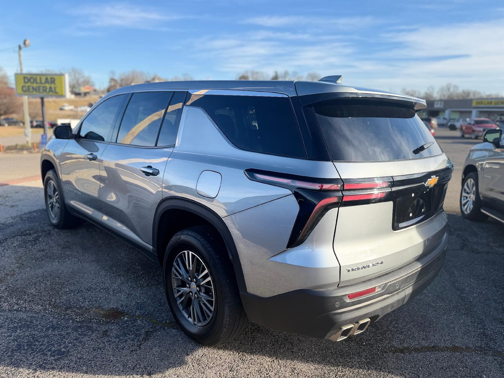 2024 Chevrolet Traverse LS