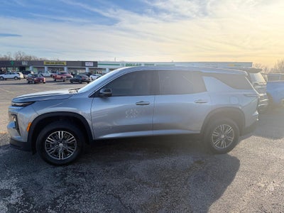 2024 Chevrolet Traverse LS