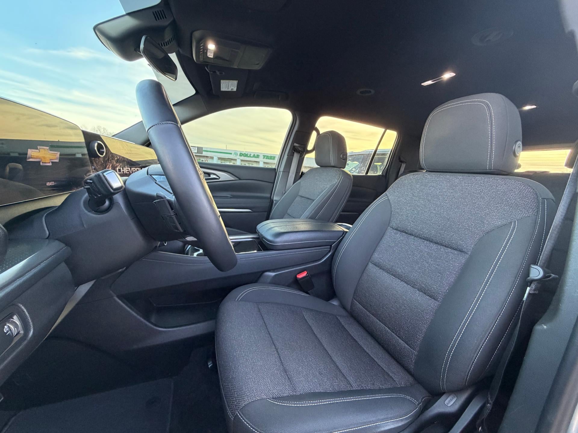 2024 Chevrolet Traverse LS