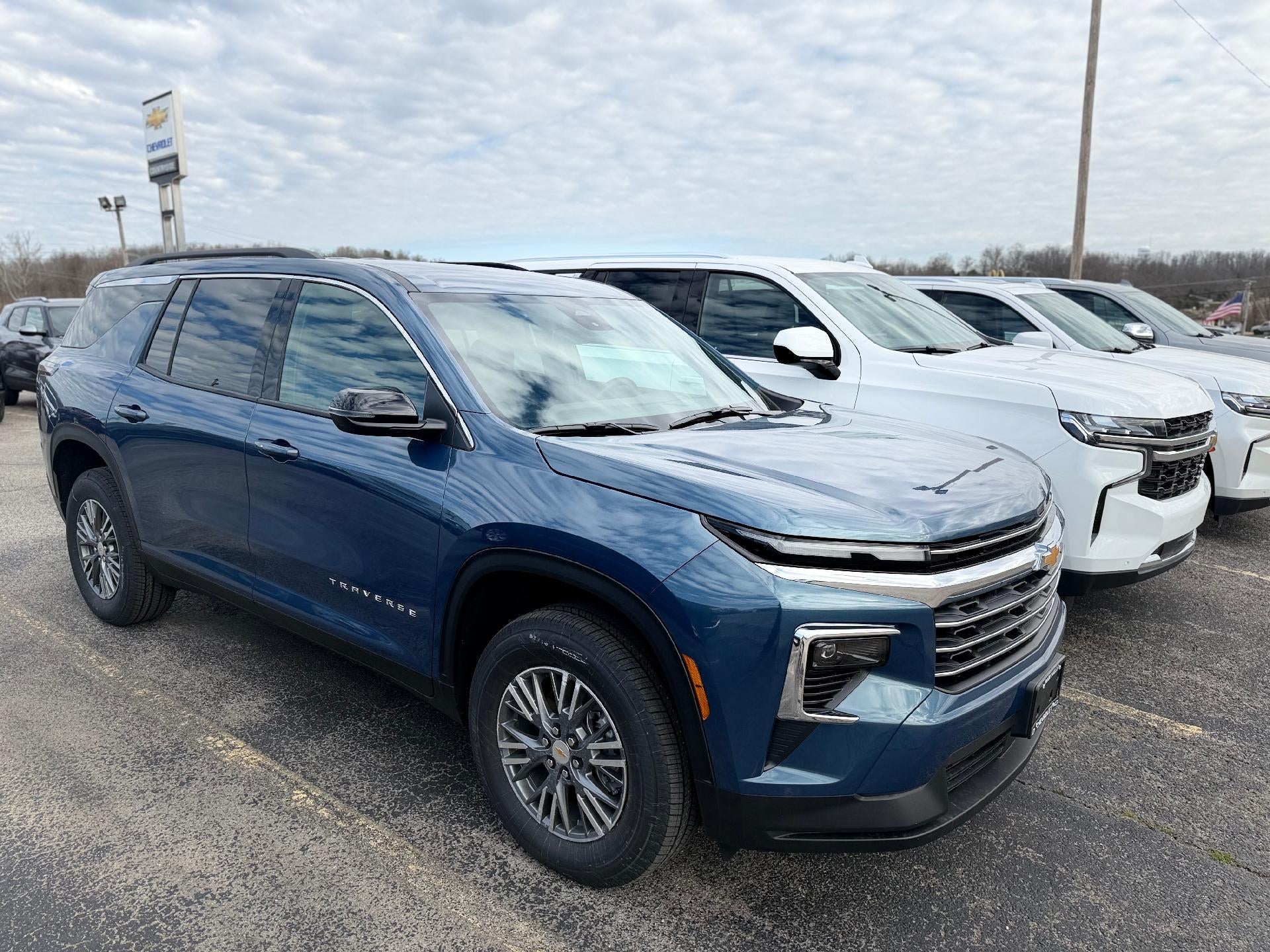 2026 Chevrolet Traverse LT