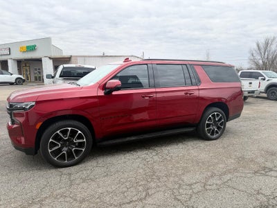 2023 Chevrolet Suburban RST
