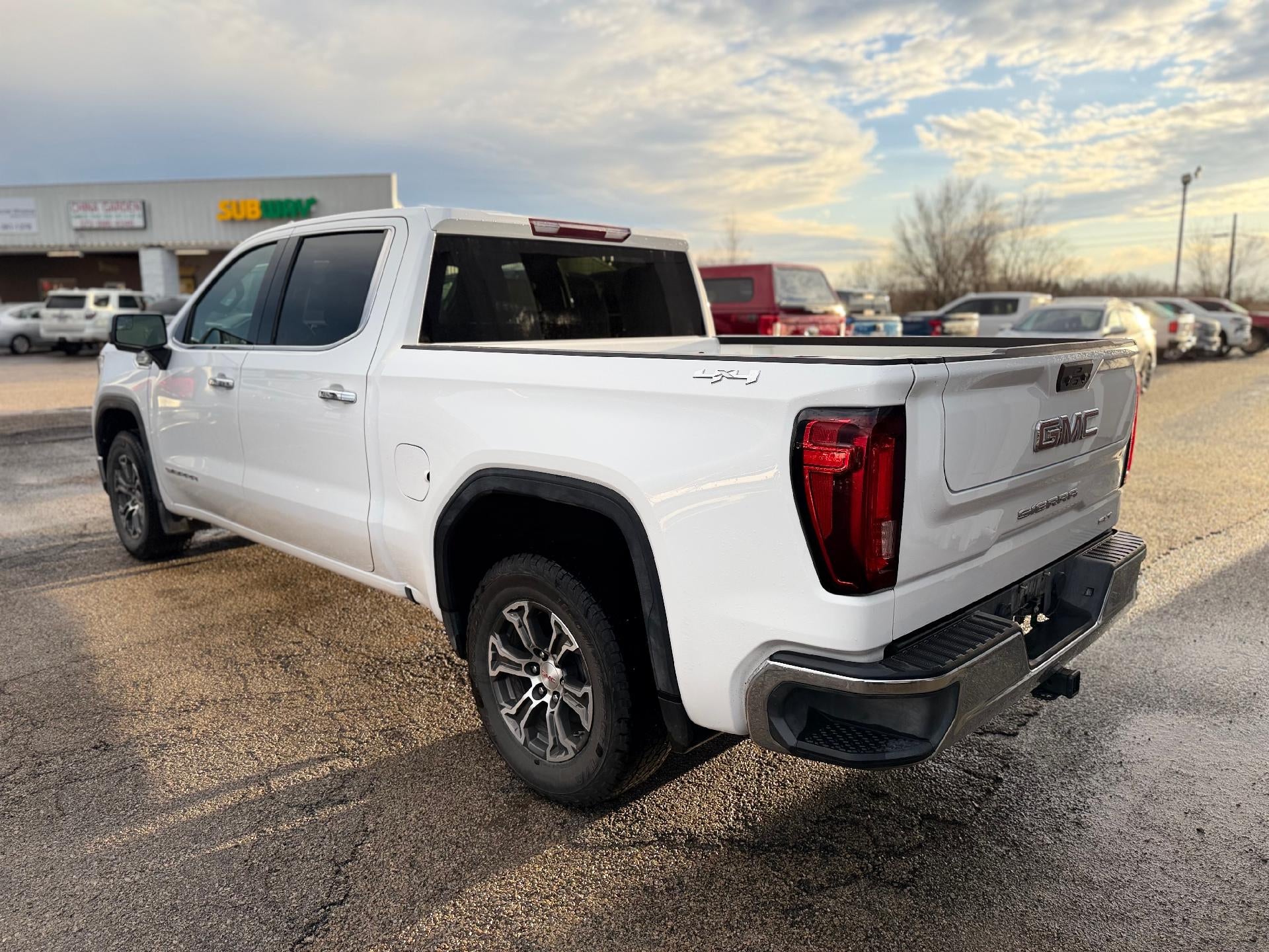 2025 GMC Sierra 1500 SLT