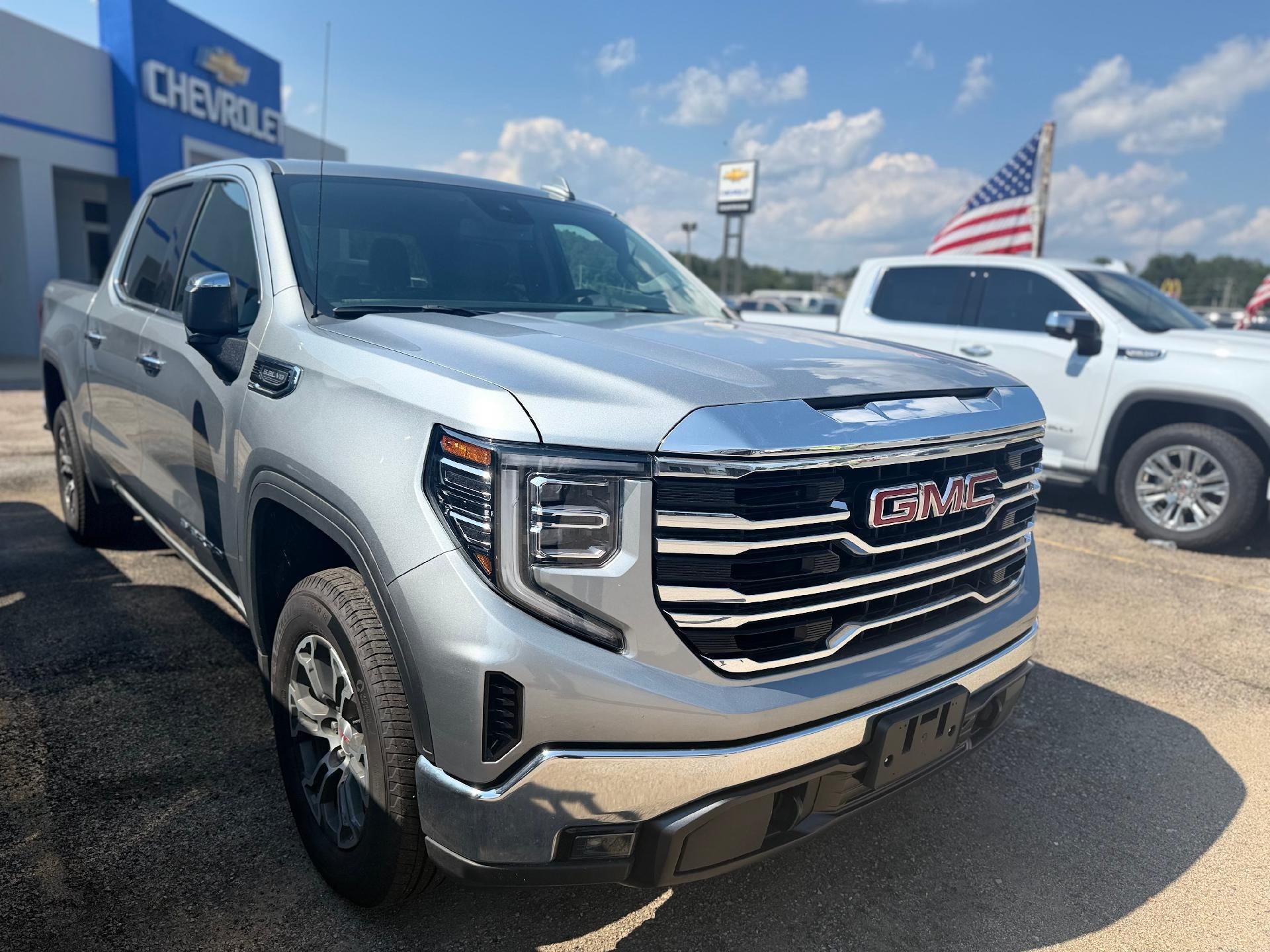 2026 GMC Sierra 1500 SLT
