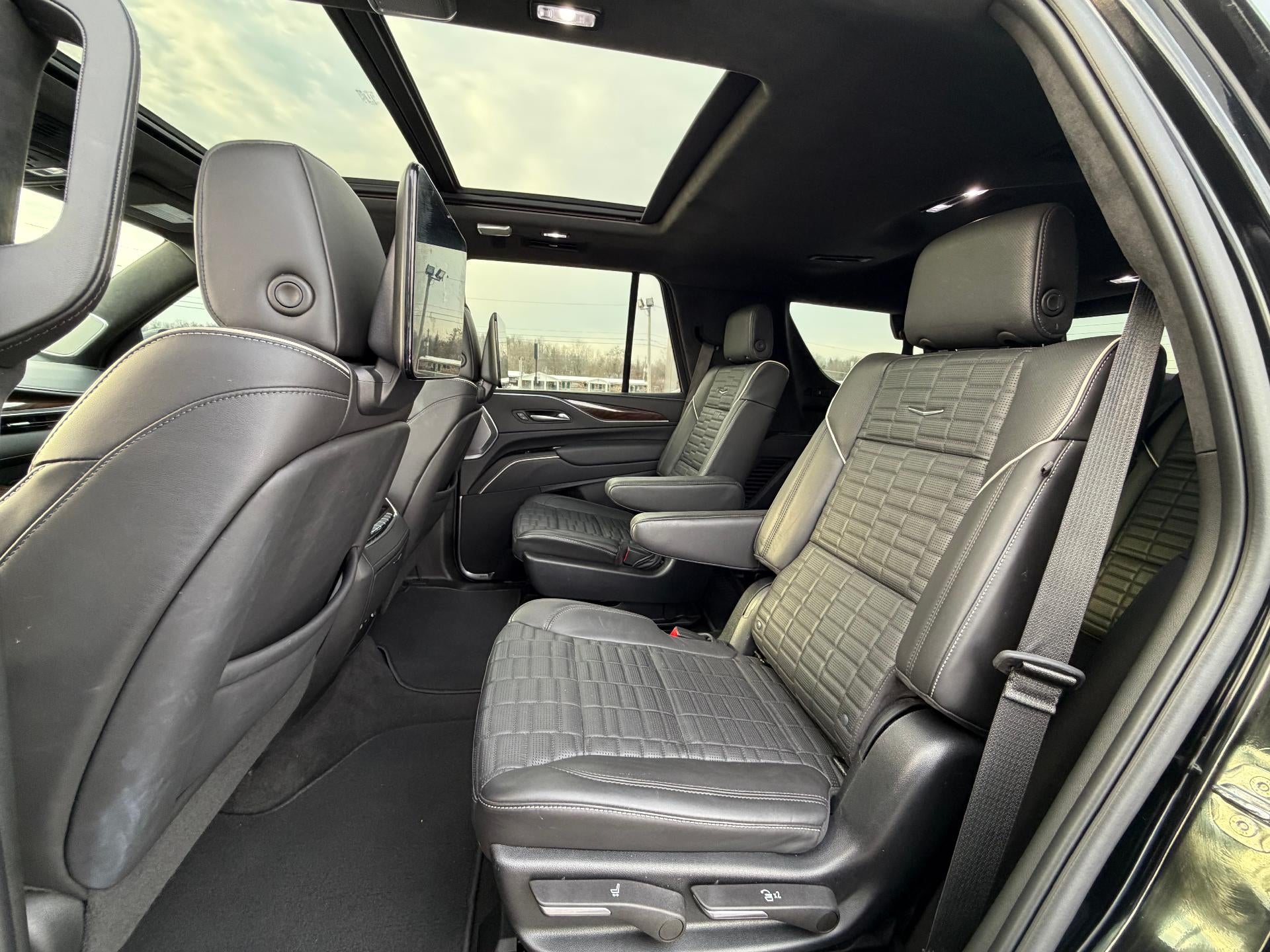 2022 Cadillac Escalade Sport Platinum