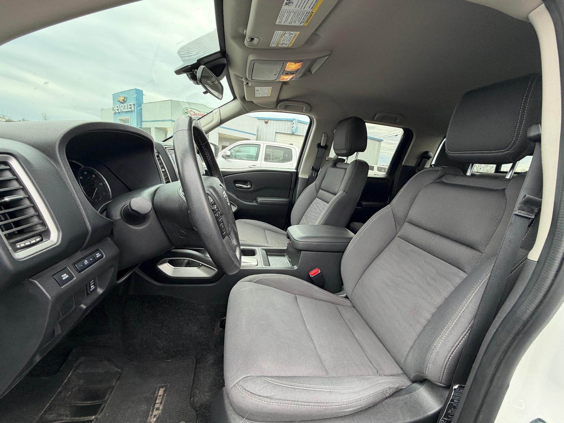 2023 Nissan Frontier SV