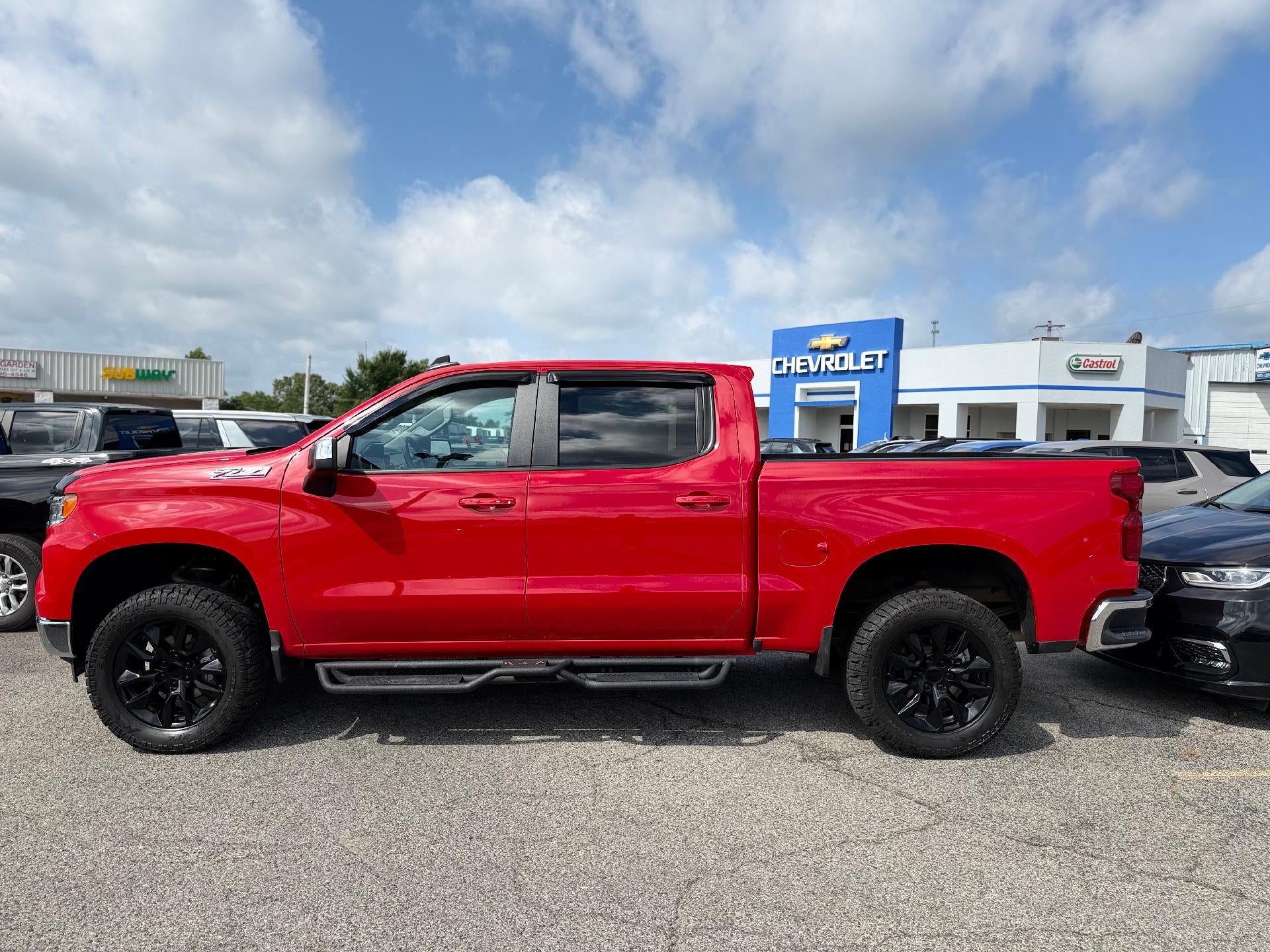 2025 Chevrolet Silverado 1500 LT
