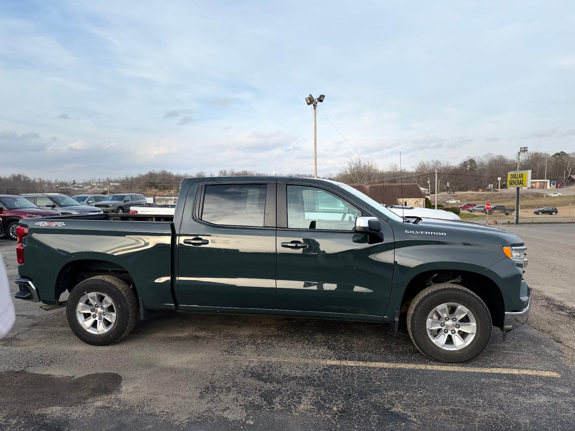 2025 Chevrolet Silverado 1500 LT
