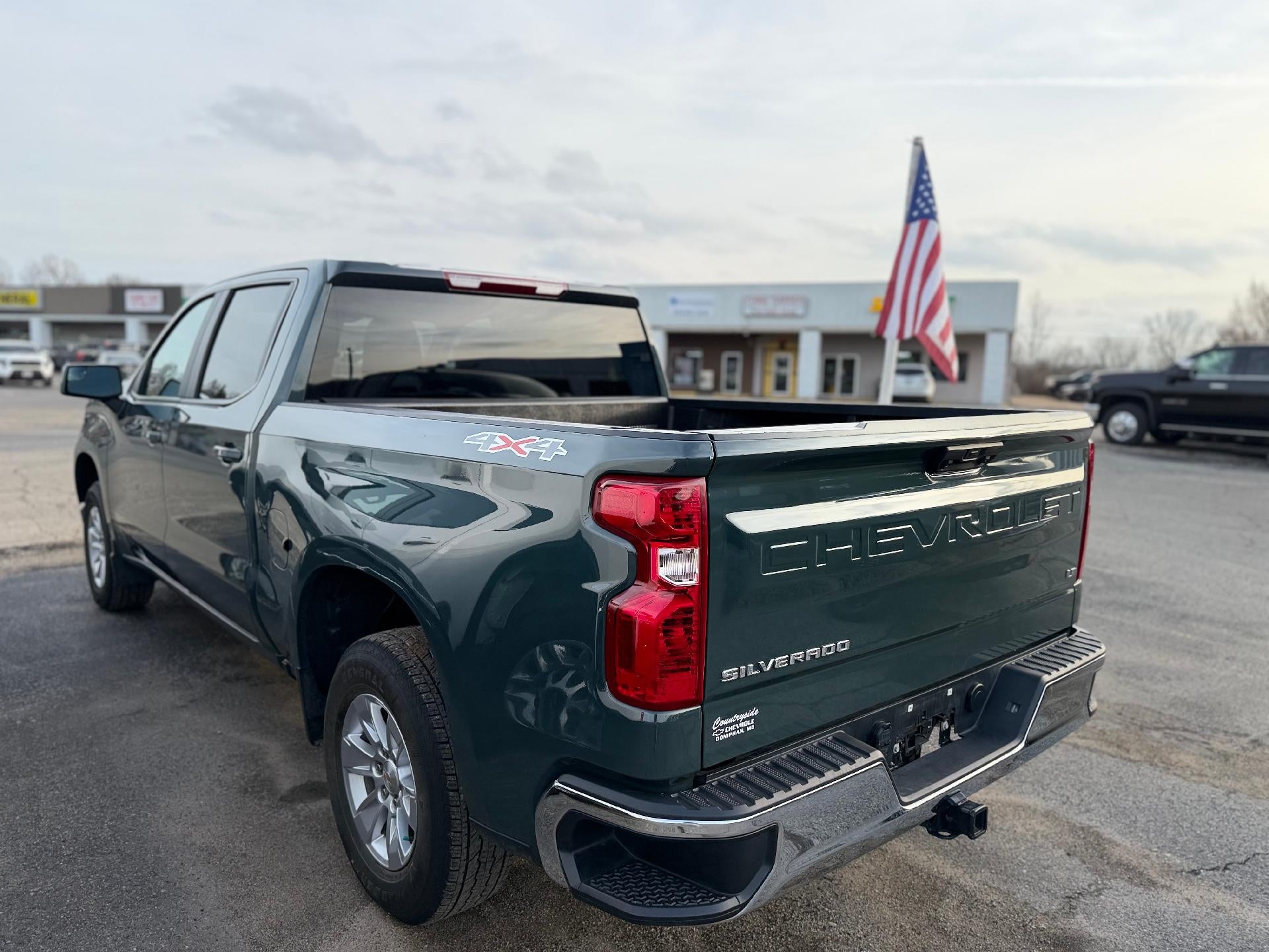 2025 Chevrolet Silverado 1500 LT