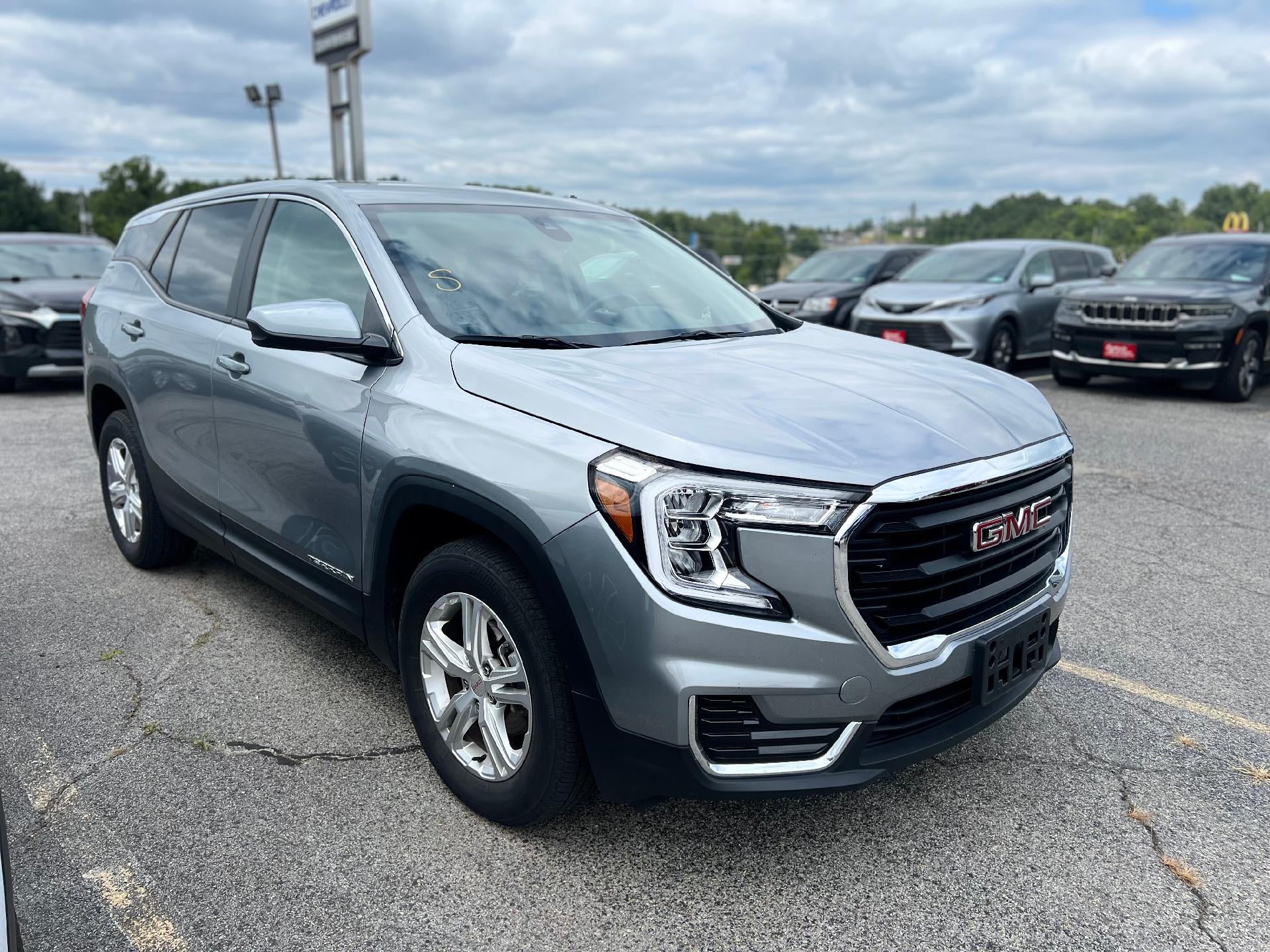 2024 GMC Terrain SLE