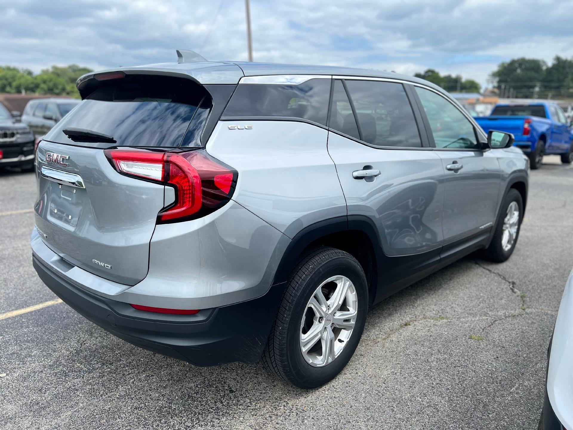 2024 GMC Terrain SLE