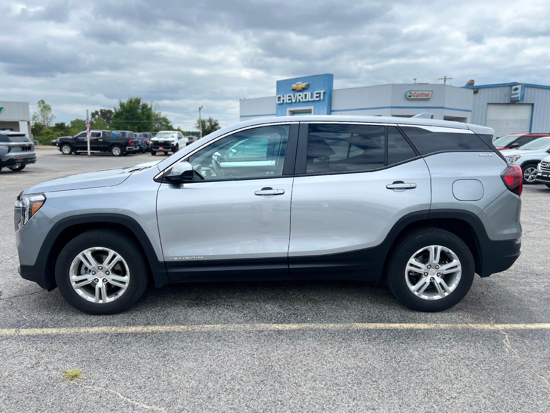 2024 GMC Terrain SLE