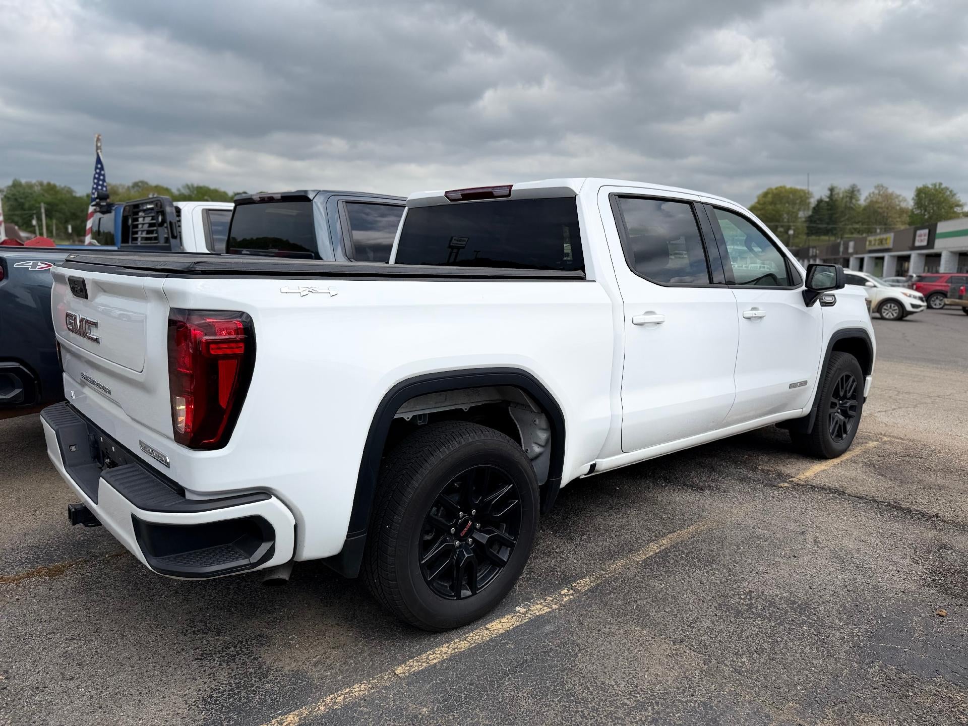 2025 GMC Sierra 1500 Elevation