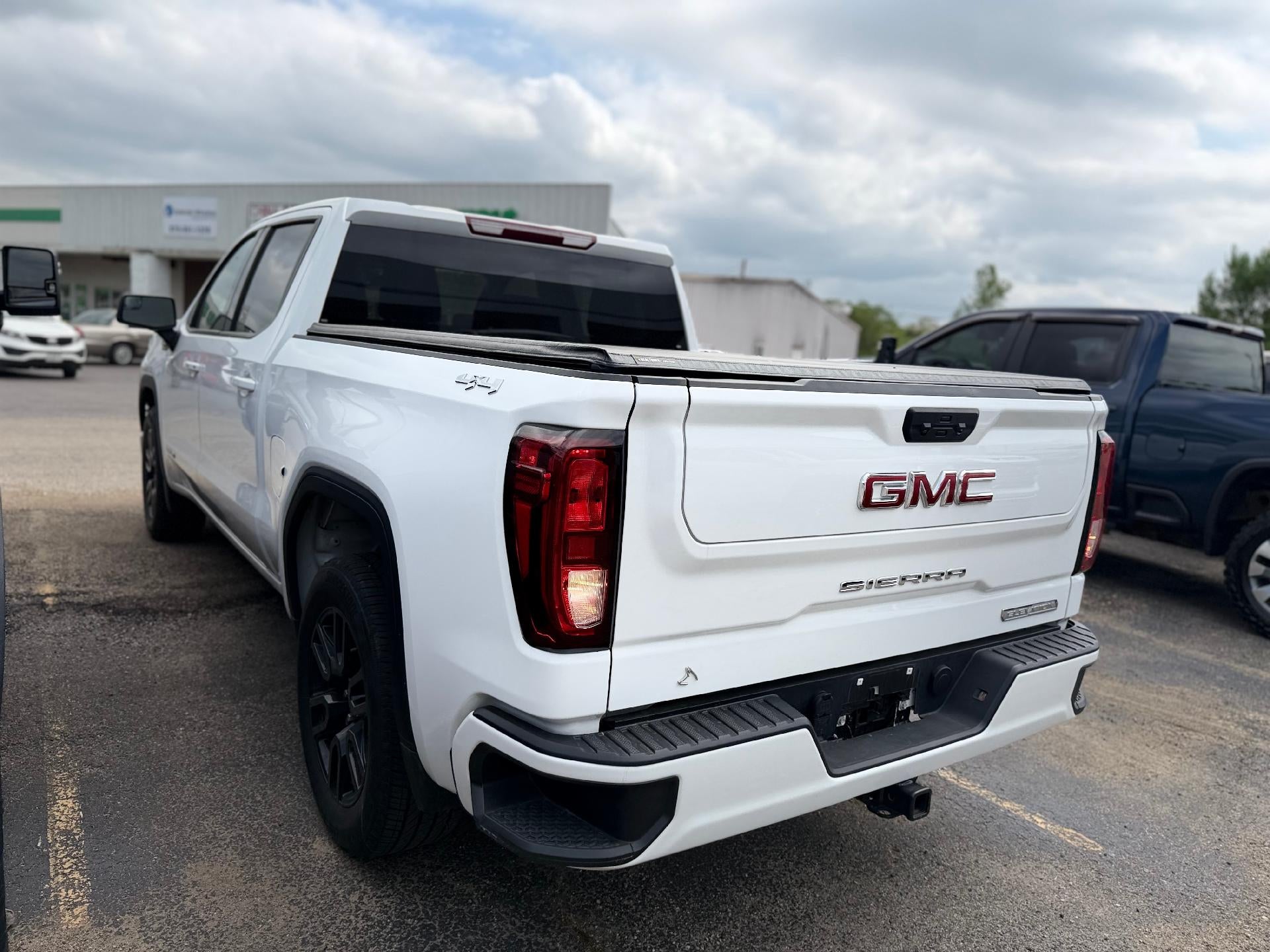 2025 GMC Sierra 1500 Elevation