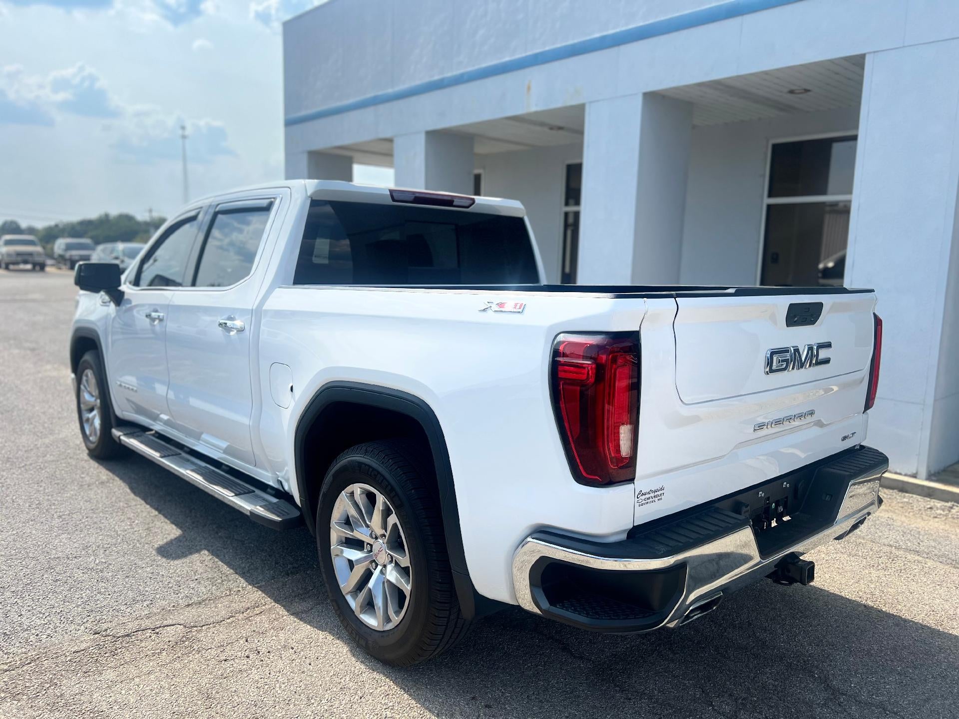 2021 GMC Sierra 1500 SLT