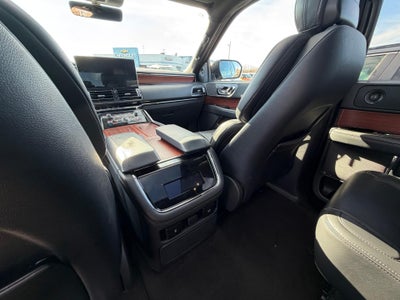 2024 Lincoln Navigator L Premiere
