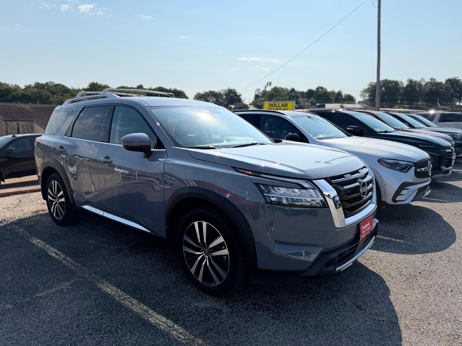 2023 Nissan Pathfinder Platinum