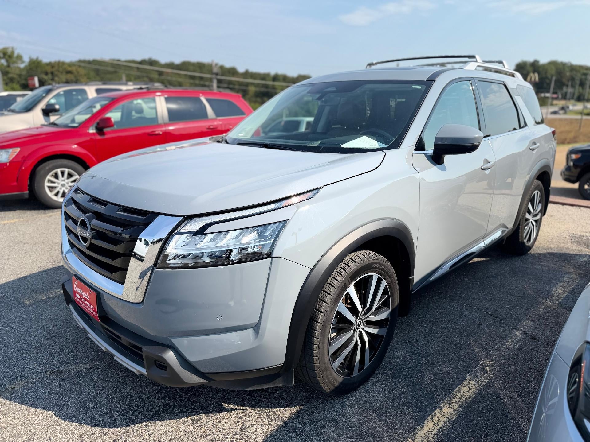 2023 Nissan Pathfinder Platinum