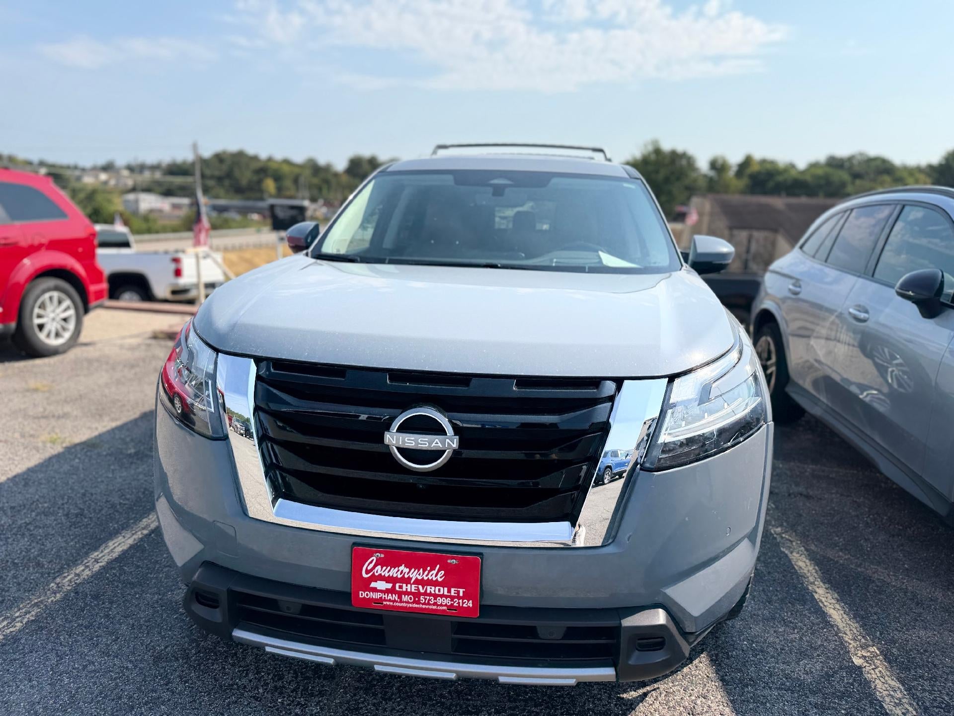 2023 Nissan Pathfinder Platinum
