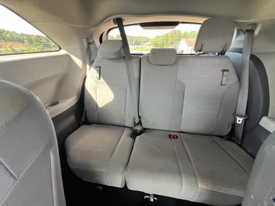 2021 Toyota Sienna LE