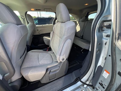 2021 Toyota Sienna LE