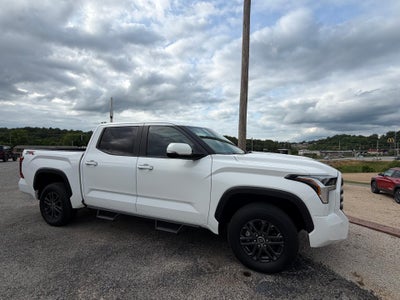 2024 Toyota Tundra 4WD SR5