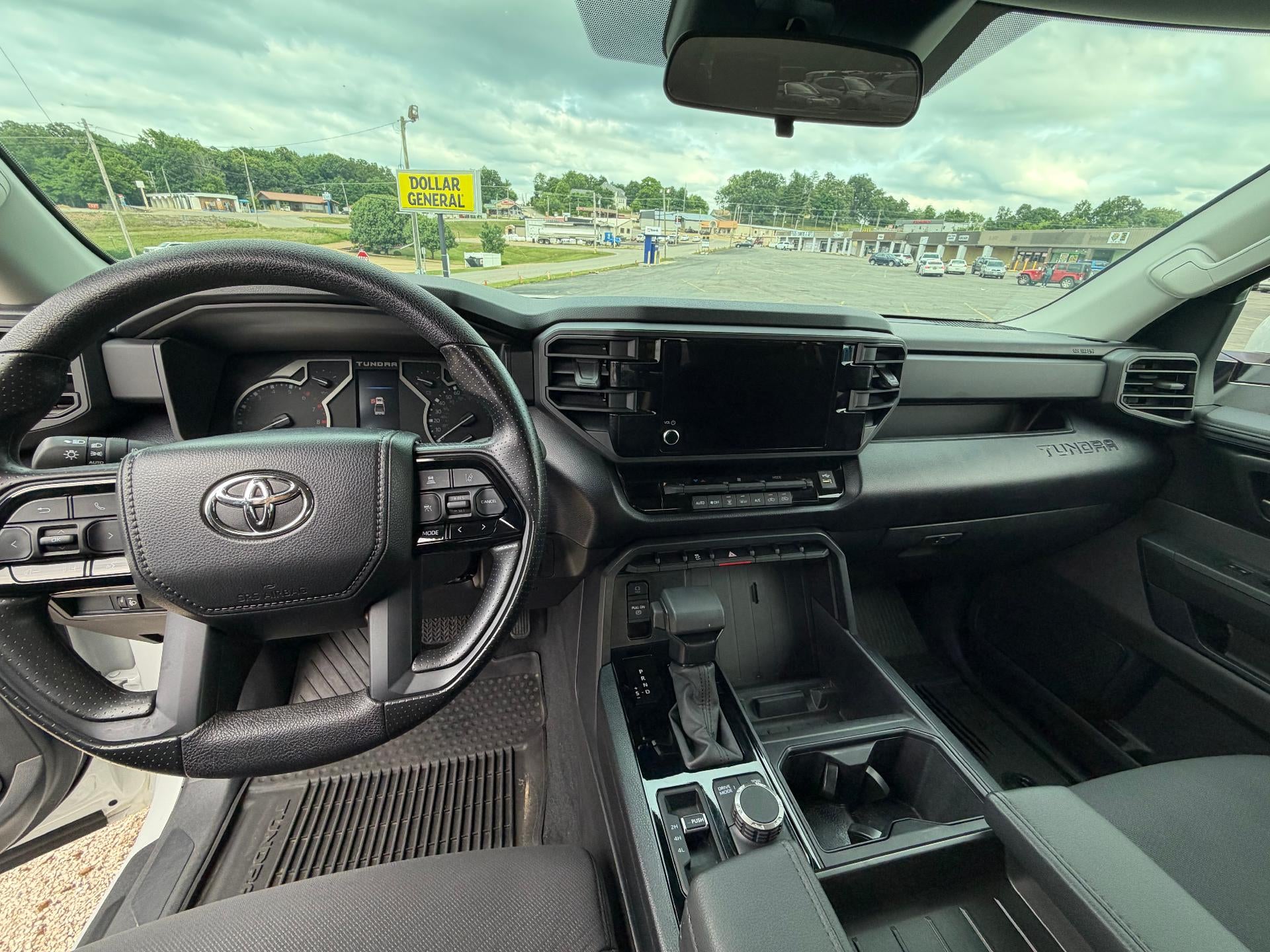 2024 Toyota Tundra 4WD SR5