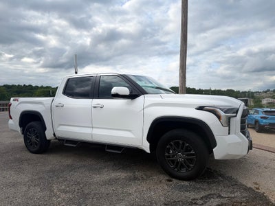 2024 Toyota Tundra 4WD SR5
