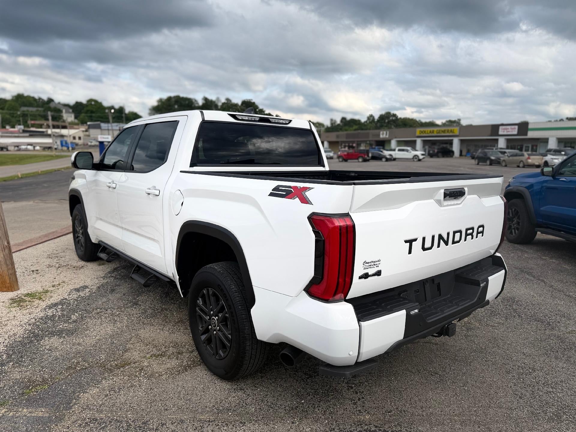 2024 Toyota Tundra 4WD SR5