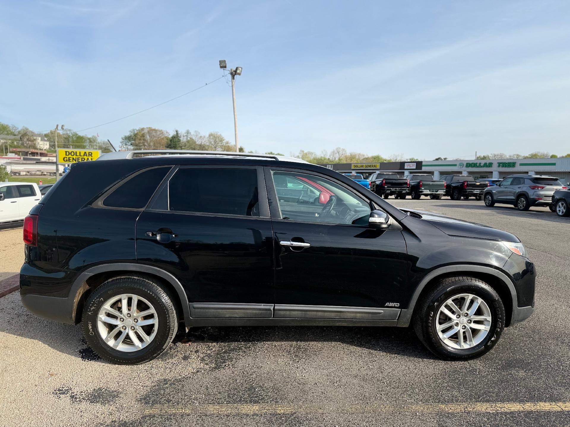 Used 2014 Kia Sorento LX with VIN 5XYKTCA62EG523395 for sale in Doniphan, MO