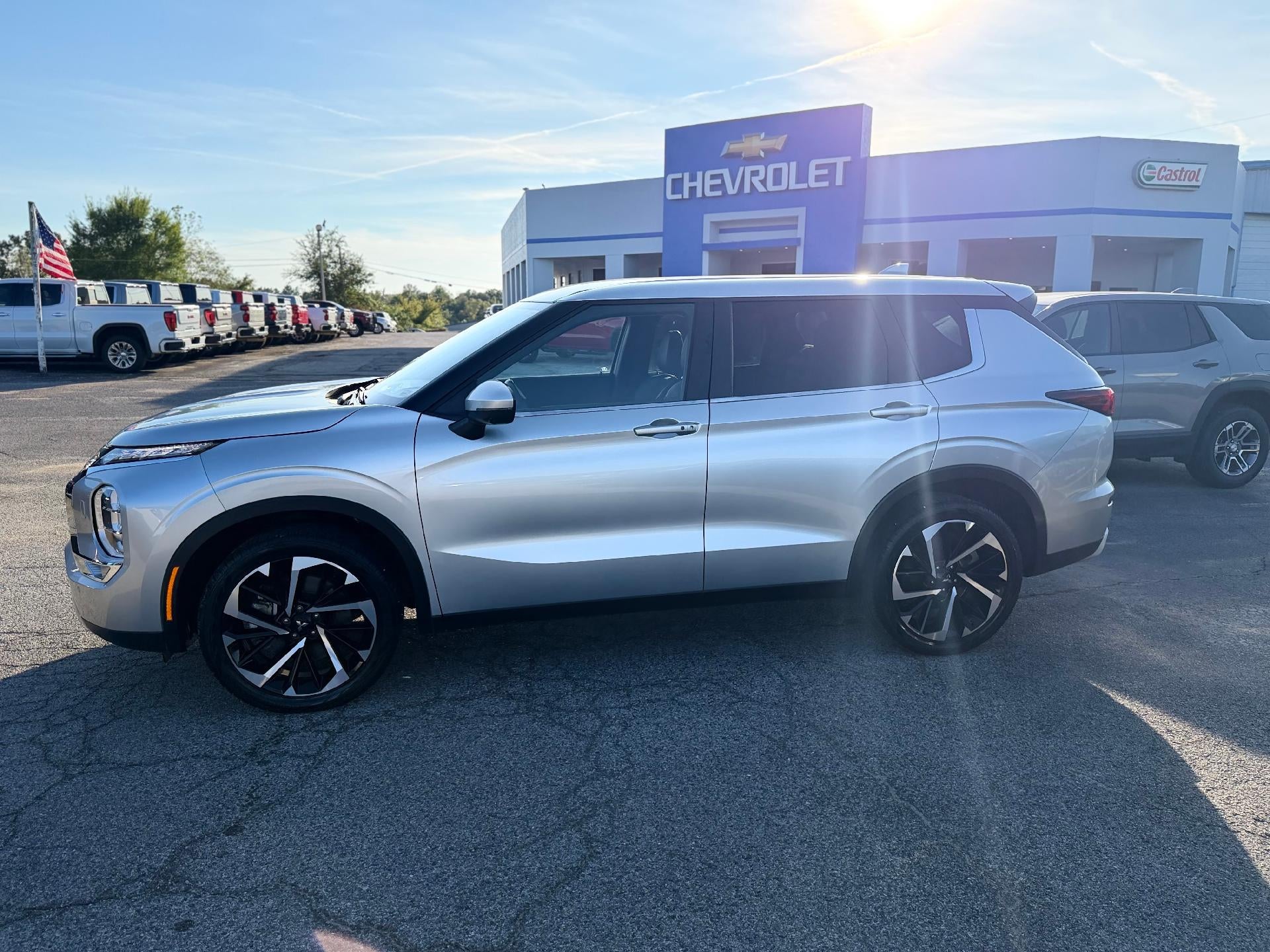2024 Mitsubishi Outlander SE