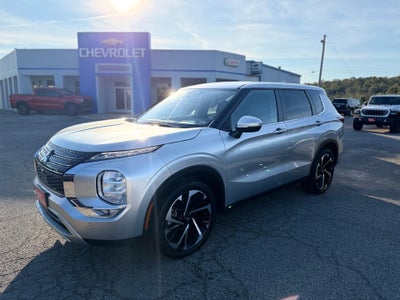 2024 Mitsubishi Outlander SE