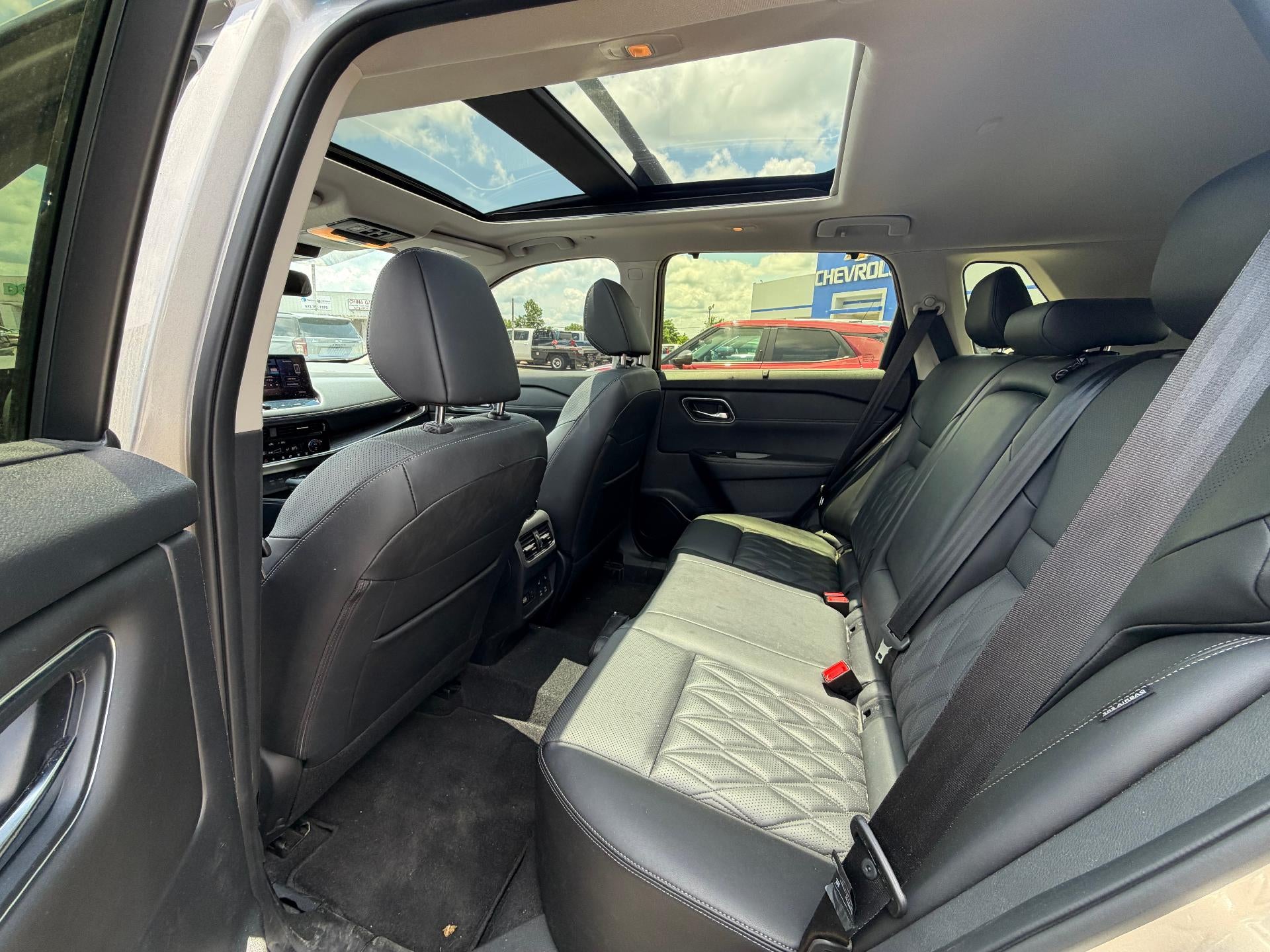 2025 Nissan Rogue Platinum