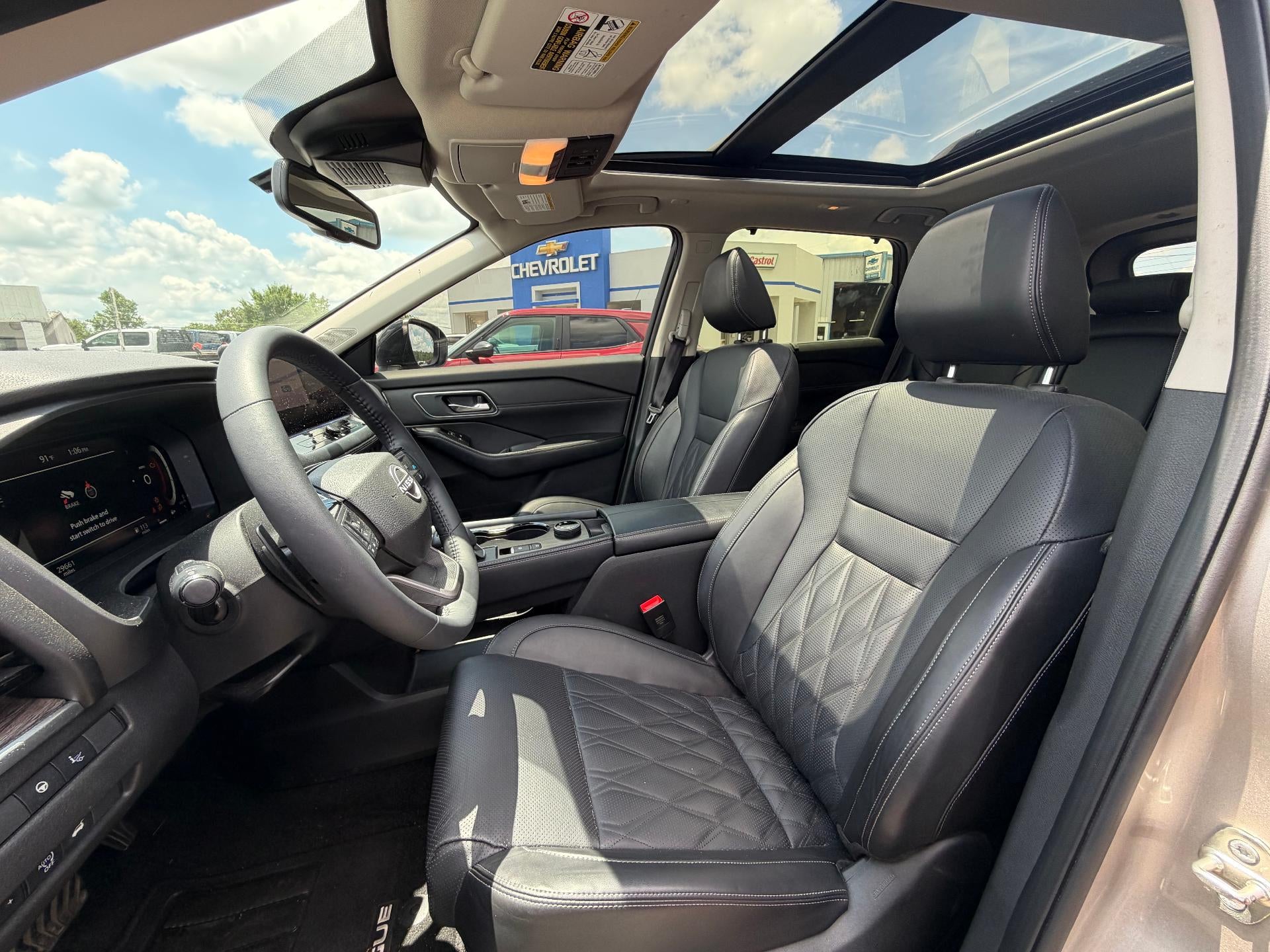 2025 Nissan Rogue Platinum