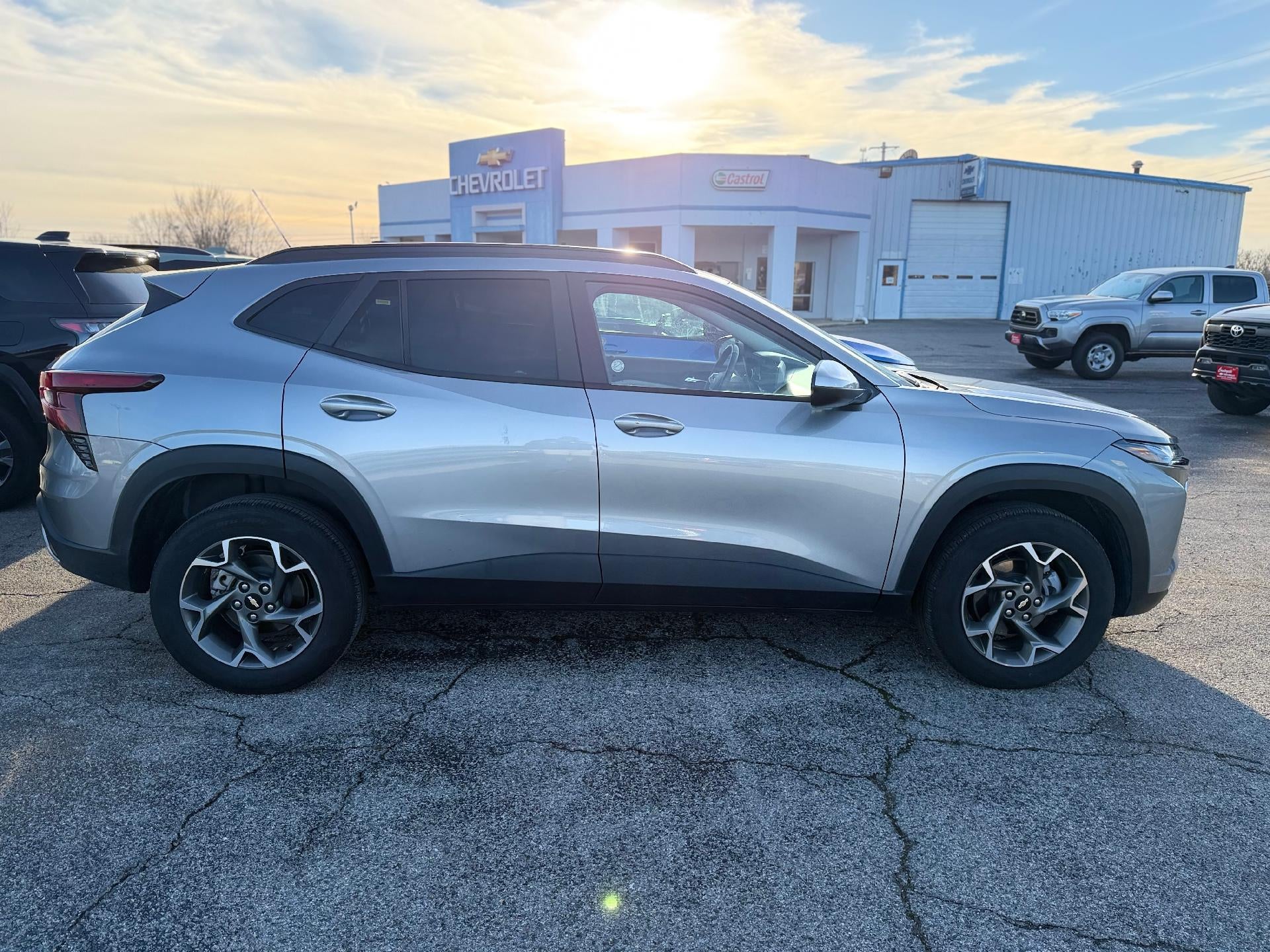 2025 Chevrolet Trax LT