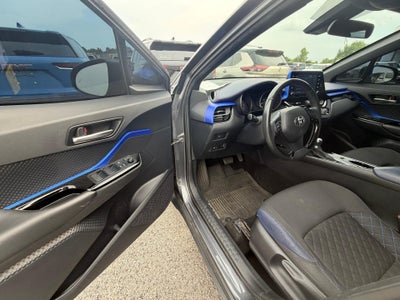 2020 Toyota C-HR LE