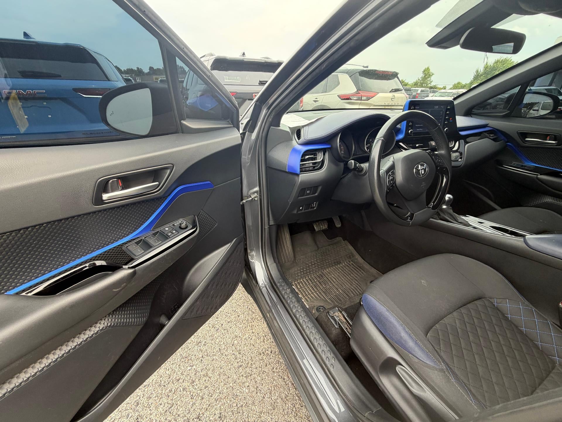 2020 Toyota C-HR LE