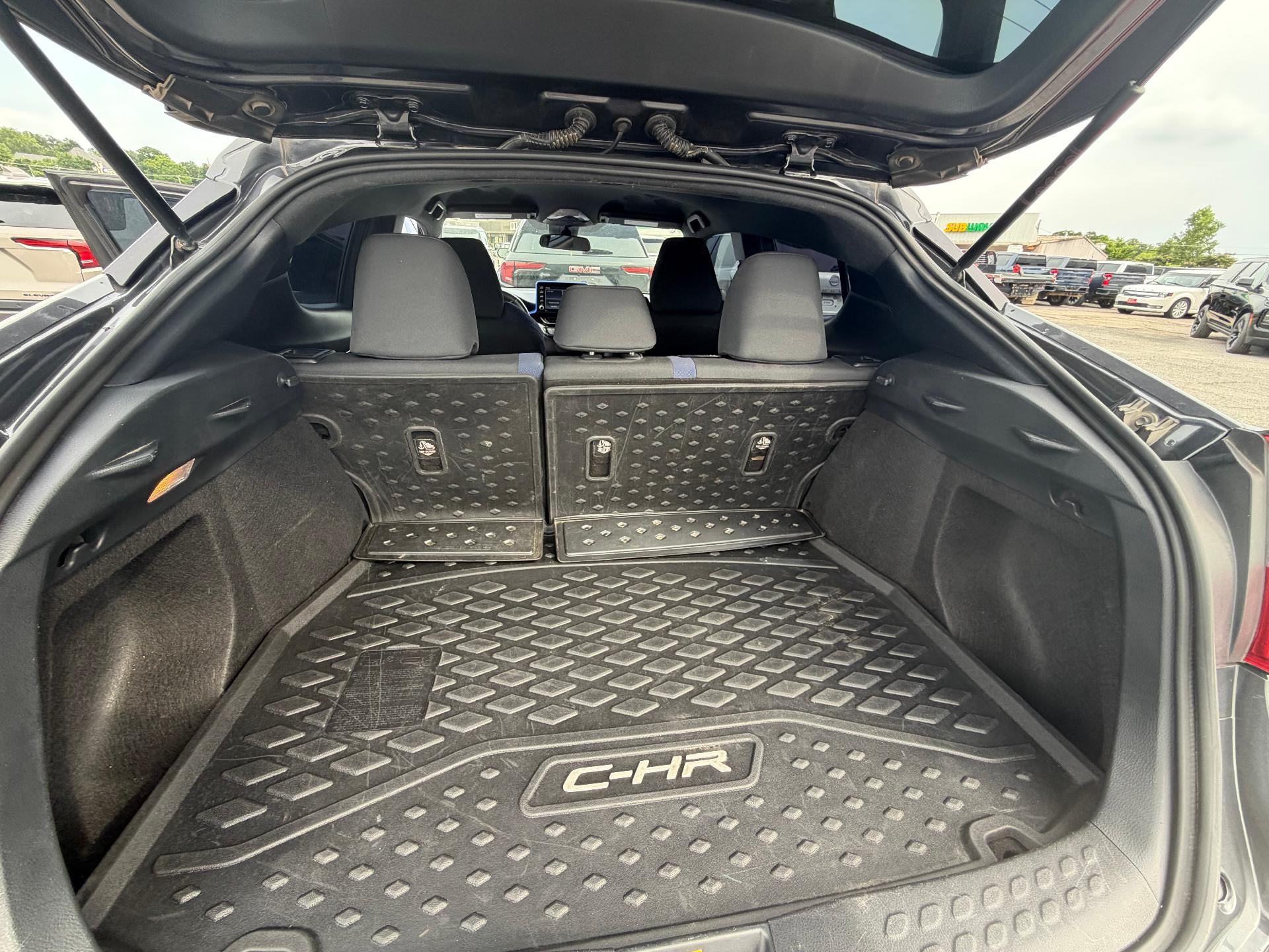 2020 Toyota C-HR LE
